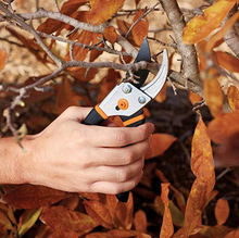 Load image into Gallery viewer, Fiskars Steel Bypass Pruning Shears